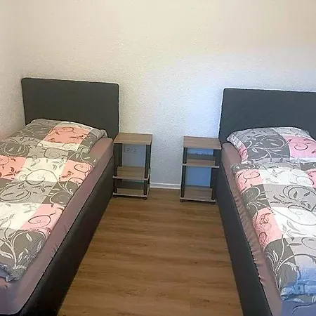 Modern 3*